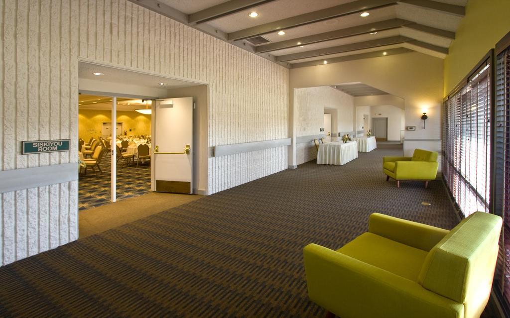 Inn At The Commons Medford Extérieur photo