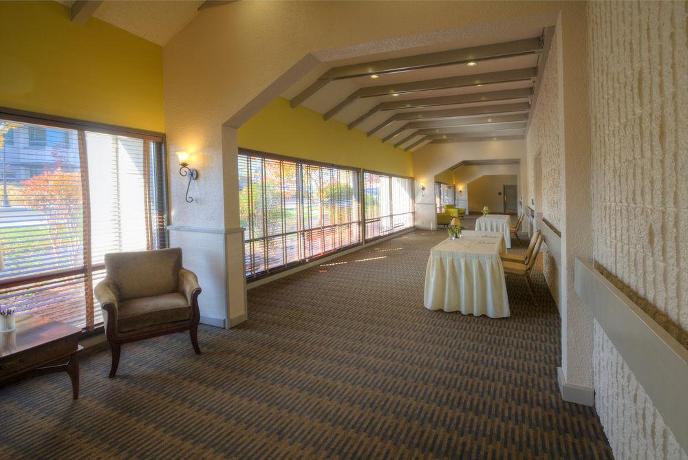 Inn At The Commons Medford Extérieur photo
